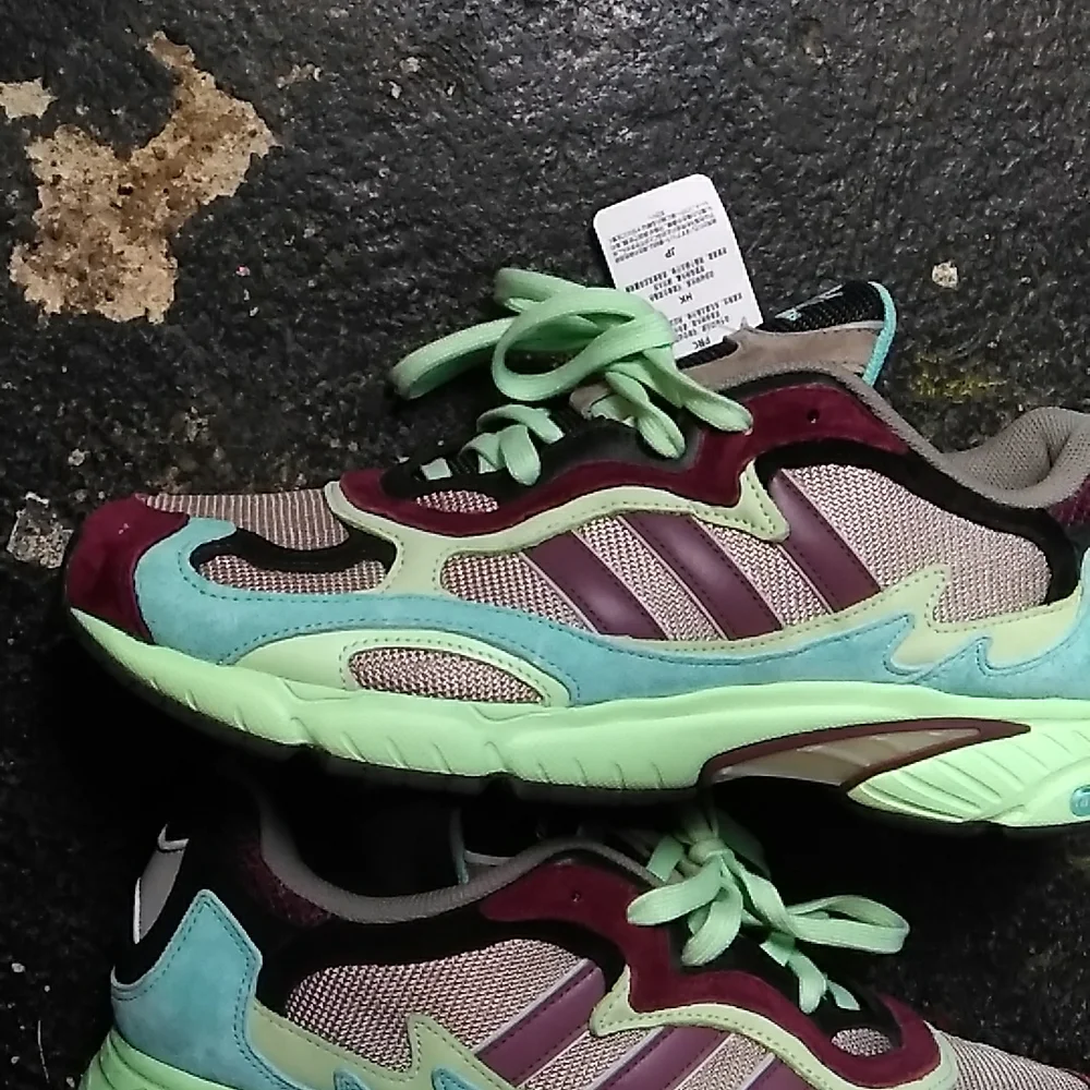 Adidas TEMPER RUN - Picture 3 of 11